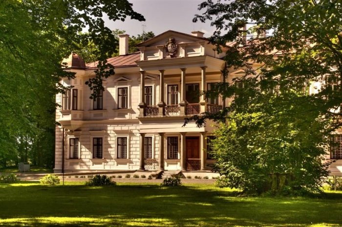 Pałac Zimowy Iwonicz Zdrój Sanatorium Stare Łazienki